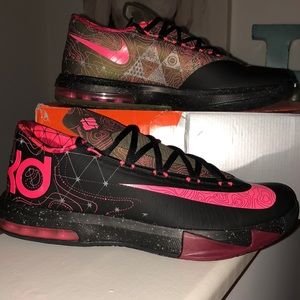 *Never Worn* Nike KD 6 Meteorology